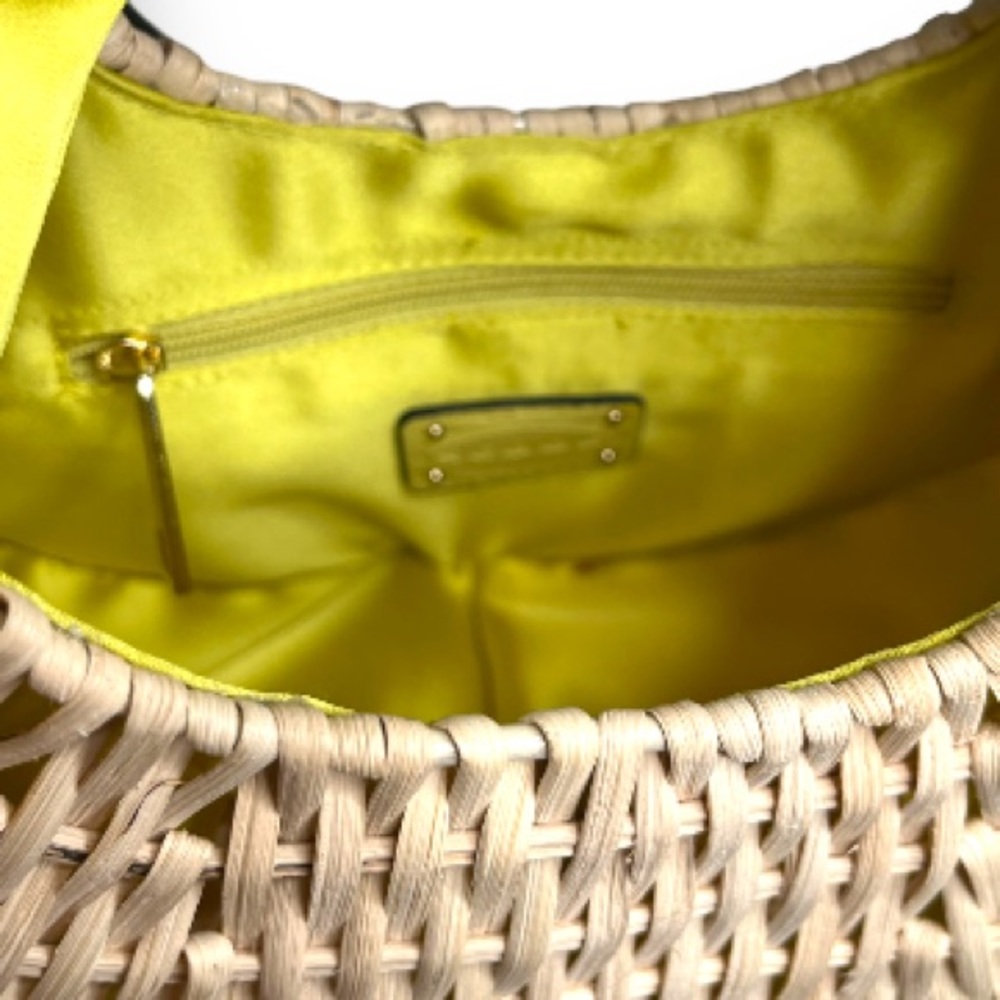 Scoop NYC Star Half-Moon Straw Crossbody Bag - Picture 9 of 16